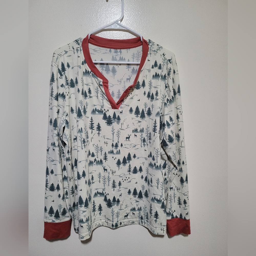 Duluth Trading Co Red and Gray Forest Print Pajama Top